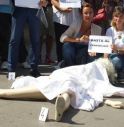 Cadaveri di donna in piazza Borsa