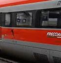 Si getta sotto il treno, tragedia in Veneto