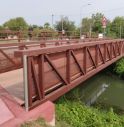 Il nuovo ponte ciclopedonale all’inizio di via Cavalleggeri sul fiume Zero