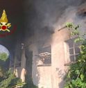 Incendio devasta un vecchio casolare a San Vendemiano Incendio devasta un vecchio casolare a San Vendemiano