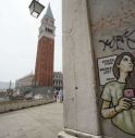 Venezia, compare l'opera di street art vicino a piazza San Marco 