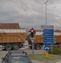 Traffico sostenuto all'incrocio di Bella Venezia