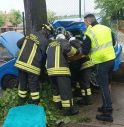 San Vendemiano, si schianta con l'auto contro un albero: ferita una ragazza