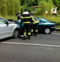 Frontale tra auto: in ospedale 23enne e coppia di anziani