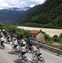 Fiamme Gialle in bici per il 6° Giro-E d’Italia, percorso in e-bike stradale