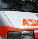 Aggressione con l'acido, cliente lancia liquido corrosivo contro il proprio legale
