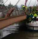 Tragedia a Jesolo: tenta di passare con la barca sotto il ponte, ma muore schiacciata