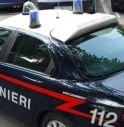 Ragazzi ubriachi importunano i passanti, un arresto e due denunce