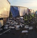 Maxi scontro tra mezzi pesanti sull'autostrada A4 nei pressi del ponte 