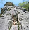 Muore precipitando dalla palestra di roccia