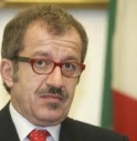 Maroni: contro la mafia appalti a km zero