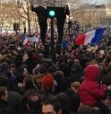 Parigi non ha paura. Due milioni in piazza (video)