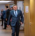 Slovacchia, premier Fico ferito da colpi d'arma da fuoco 