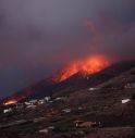 Eruzione La Palma, nuova colata nella notte: distrutte centinaia di case