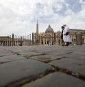 Scandalo Vaticano, cardinale Becciu a giudizio con altri 9