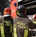 Tetto di una casa a fuoco, paura ad Asolo