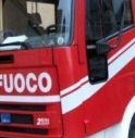 Abitazione di due piani a fuoco