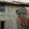 Tragedia della solitudine: incendio nell'ex hotel, all'interno trovato un cadavere