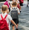 Salute: 'back to school', 7 consigli per proteggere la vista dei bambini dalla miopia.