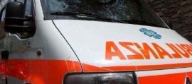 foto d'archivio Aggressione con l'acido, cliente lancia liquido corrosivo contro il proprio legale