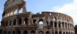 Tragedia sul lavoro al Colosseo, operaio precipita da un'impalcatura: aveva 22 anni Tragedia sul lavoro al Colosseo, operaio precipita da un'impalcatura: aveva 22 anni