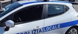 Inseguimento a folle velocità, il fuggitivo era senza patente: multa da 6.000 euro