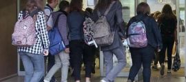 Minaccia di sparatoria al liceo, scatta l’allarme: controlli con i metal detector