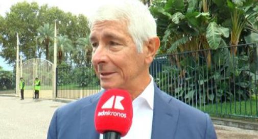 Napoli traccia la rotta per un'Italia attiva, Abodi e 3mila studenti aprono il villaggio '#BeActive'.