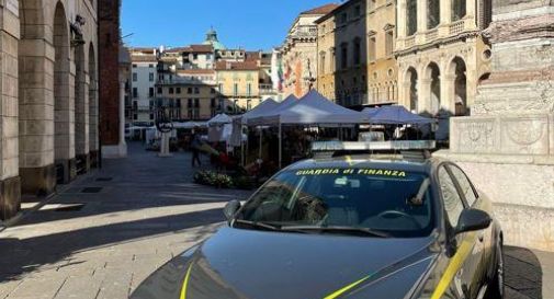 Fugge contromano per le vie della citta, denunciato 40enne 