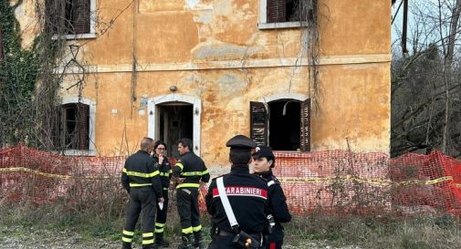 Uomo trovato morto in casolare abbandonato 