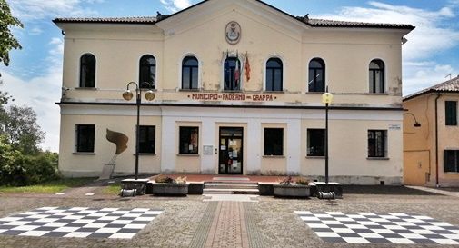 Scacchiere giganti in piazza Madonnina del Grappa con il progetto 