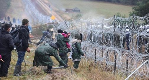 confine con la Bielorussia, profughi 