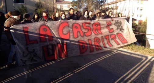 Il Collettivo Ztl blocca lo sfratto di Lamyaà