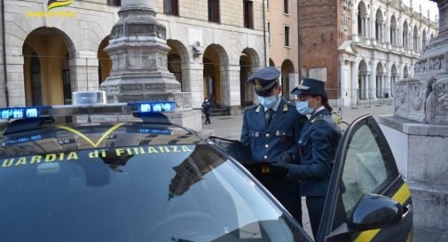 'Giro' di aziende di trasporti per frodare il fisco, sequestro da 12,5 milioni