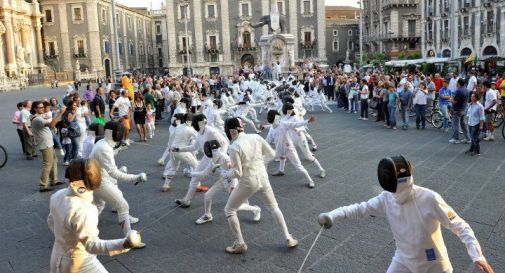 La scherma scende in piazza. E scatta il Flash mob