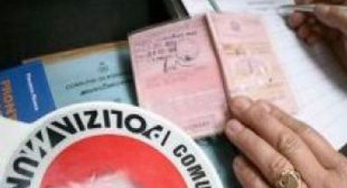 Dimentica 30 centesimi di multa, deve pagare 221 euro