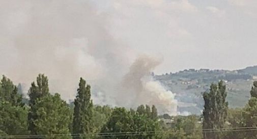 Incendi: focolai ancora attivi ma sotto controllo 