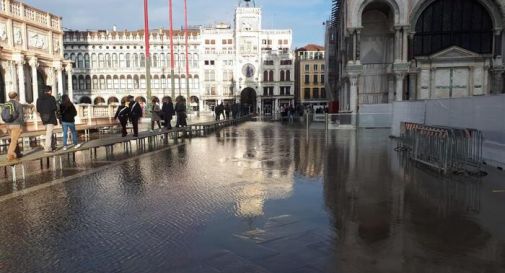Venezia: confermata per domani previsione marea a 160cm 