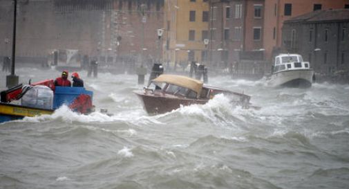 Maltempo: in Regione piove ovunque, attesa per l'acqua alta a Venezia 