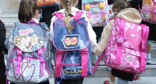 Ritorno a scuola: una famiglia su 2 compra un pc, calo di vendite per gli zaini