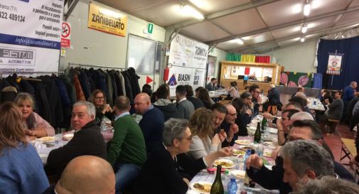 Brutta sorpresa alla festa della lega, in cinquanta col 