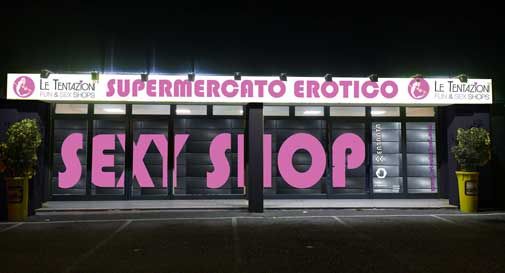 A Susegana apre il primo supermercato erotico