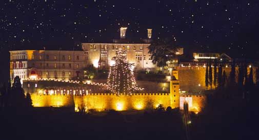 albero di natale castelbrando il più alto d'italia