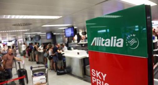 Alitalia, cosa succede a compagnia e viaggiatori