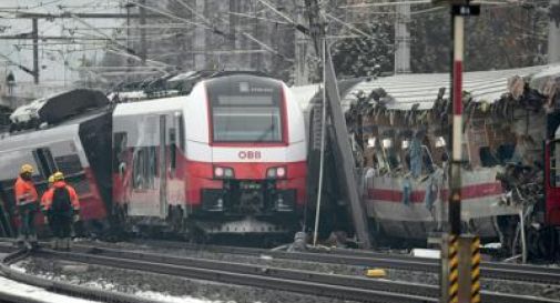 Collisione tra treni in Austria: morti e feriti