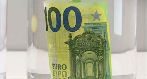 100 e 200 euro, da oggi le banconote indistruttibili