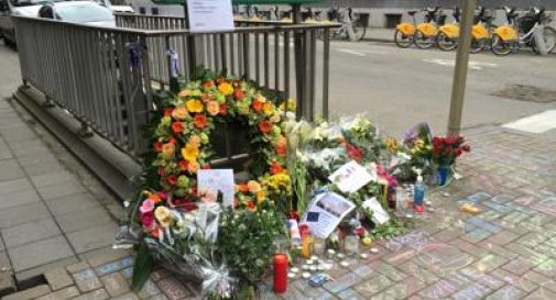 Bruxelles, a un anno dagli attacchi il Belgio ricorda le sue vittime
