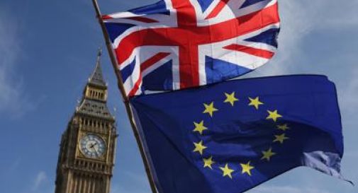 Brexit, ok Ue al divorzio