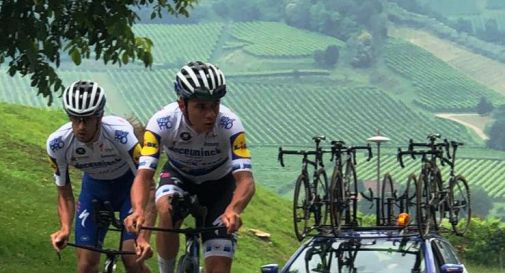 Evenepoel e la Deceunink-Quick Step in ricognizione sul muro di Ca’ del Poggio