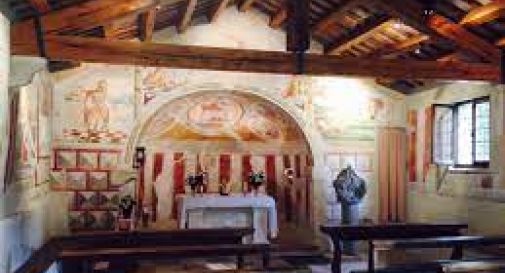 interno della chiesa di Castelcies